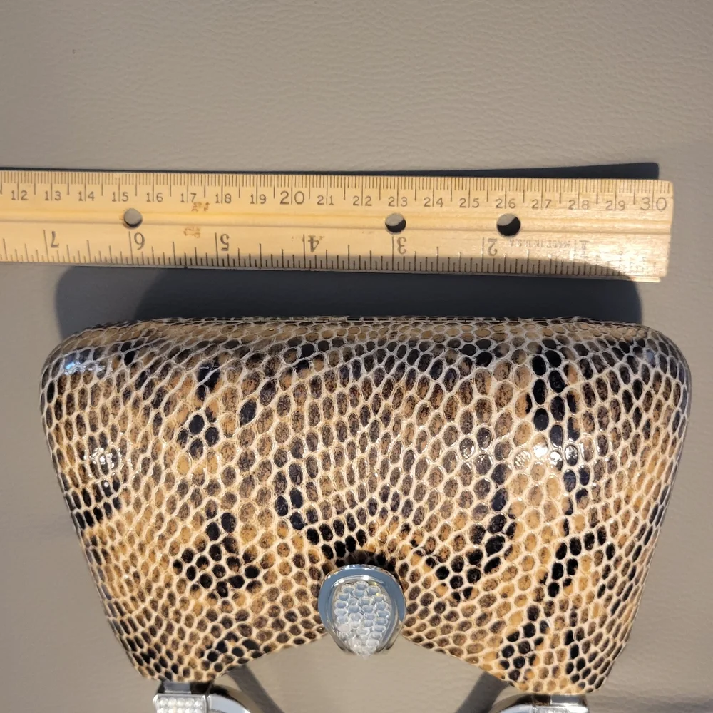 Vintage Alligator Small  Handbag/Solderbag, chain Strap. - Picture 5 of 10